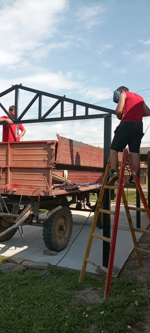 Izrada metalne konstrukcije u radionici Bravarije Mrkšić – Bravarija Zrenjanin